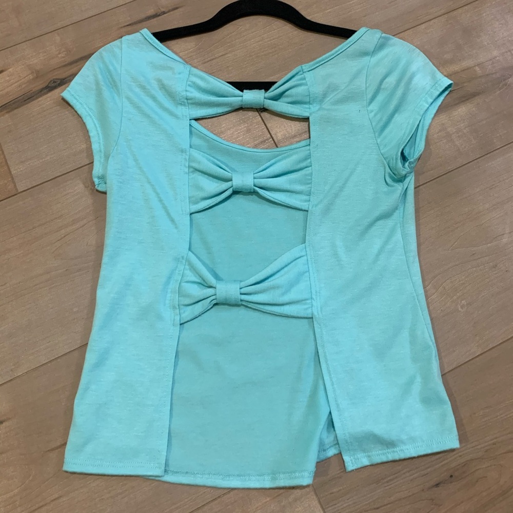 Open back t shirt crop top